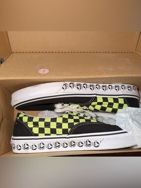 Vans Checkerboard Slip-On in Green and Black